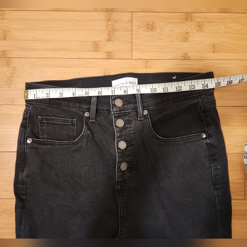 LOFT Black High-Rise Wide-Leg Button-Fly Jeans with Raw Hem, Size 6/28 - Picture 7 of 10